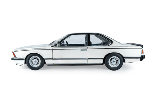 Solido 1984 BMW 635 CSI (E24) White 1:18