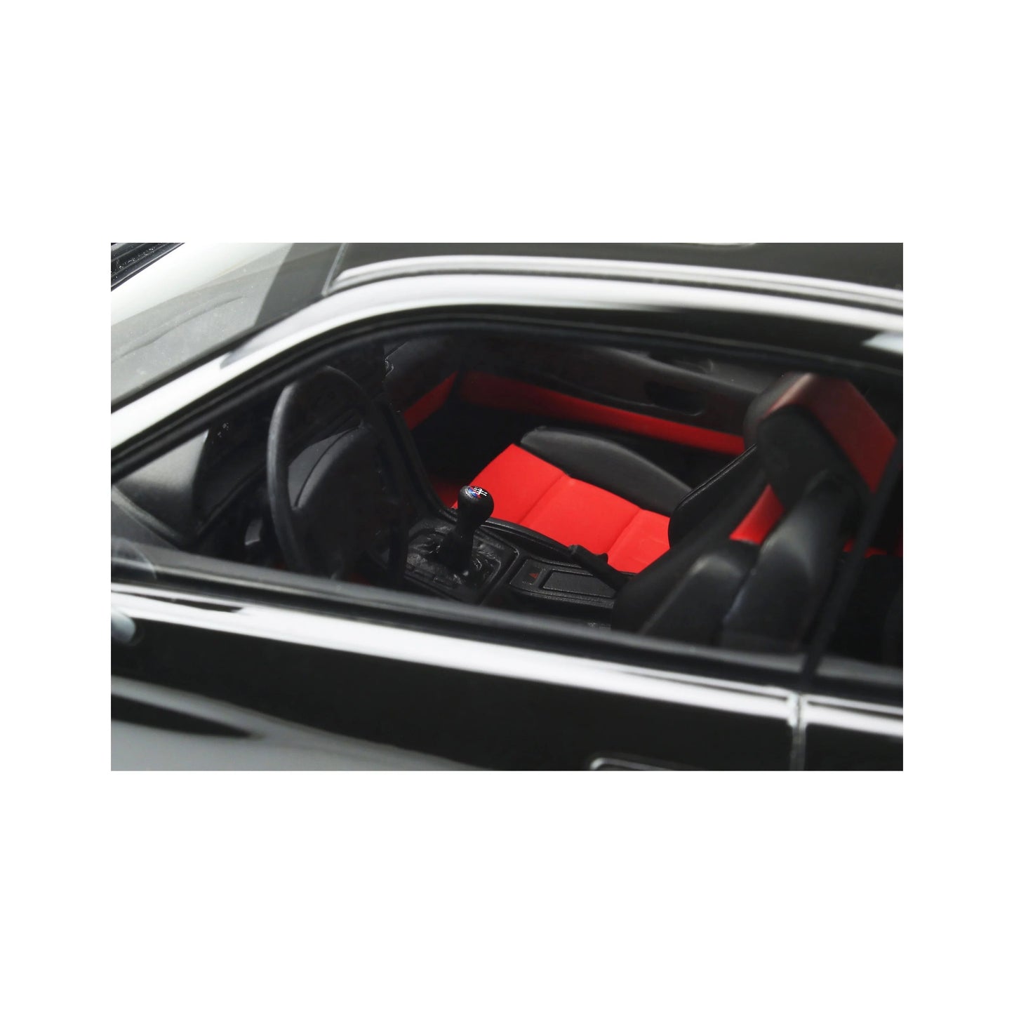 Otto 1990 BMW 850 CSi E31 Black 1:18