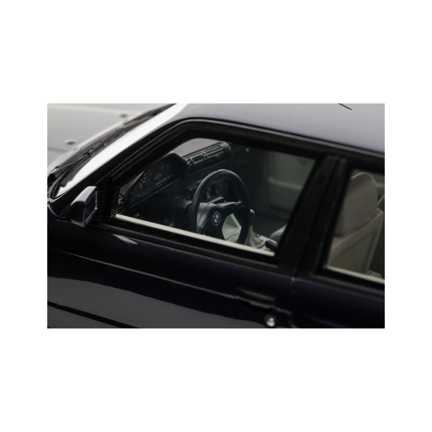Otto 1988 BMW M3 E30 Europameister Macau Blue Metallic 1:18