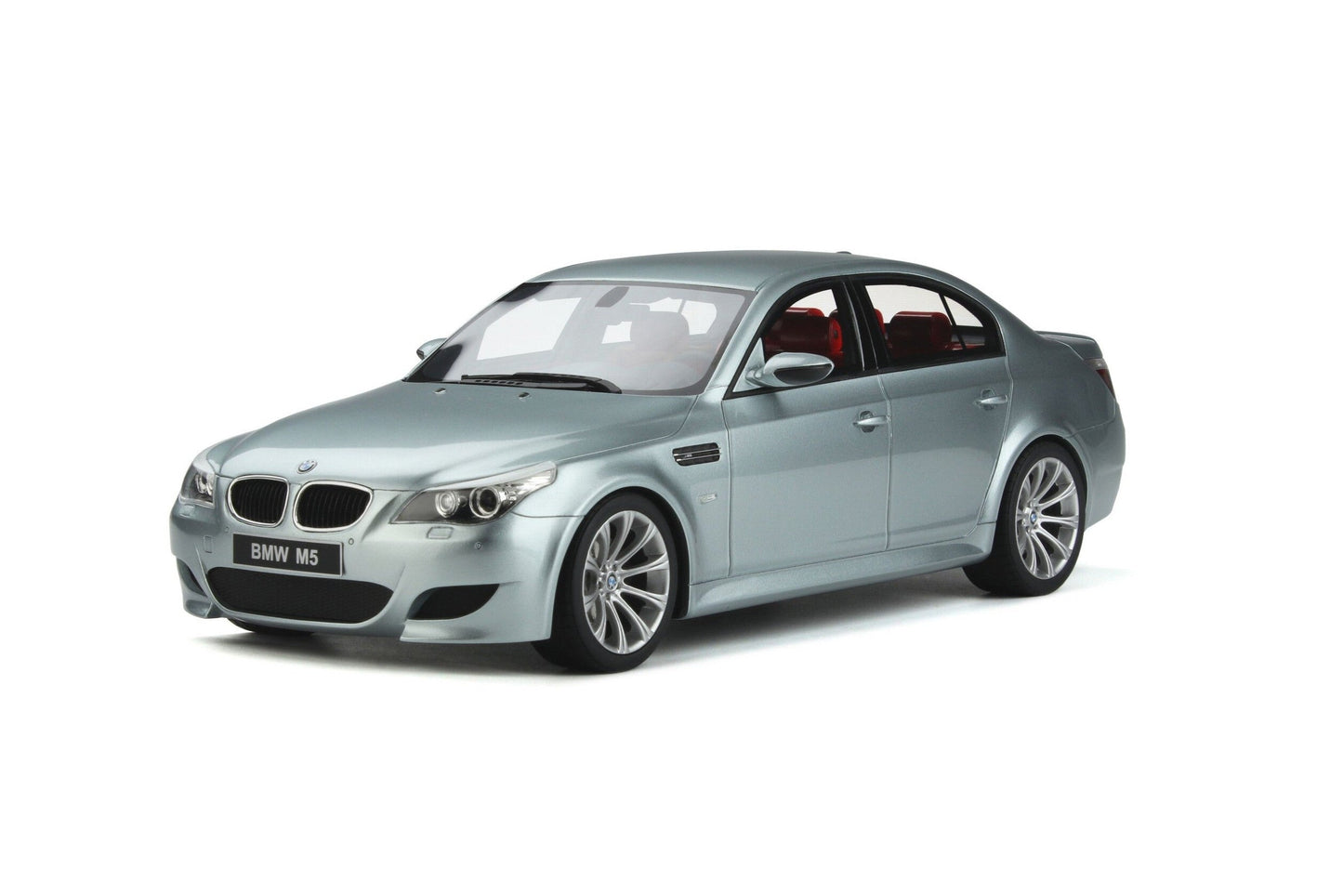Otto 2008 BMW M5 E60 Sedan Phase 2 Silverstone II A29 1:18