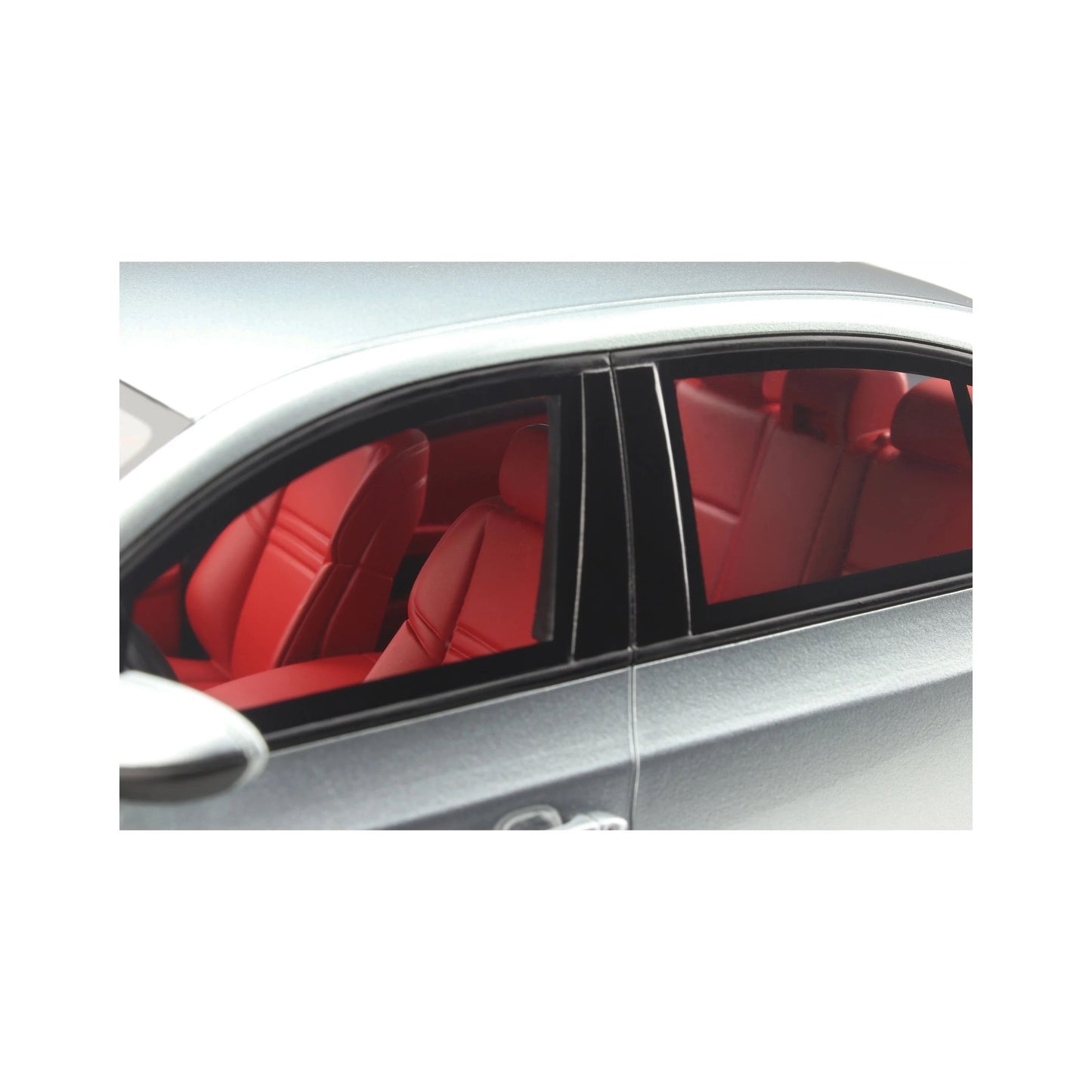 Otto 2008 BMW M5 E60 Sedan Phase 2 Silverstone II A29 1:18