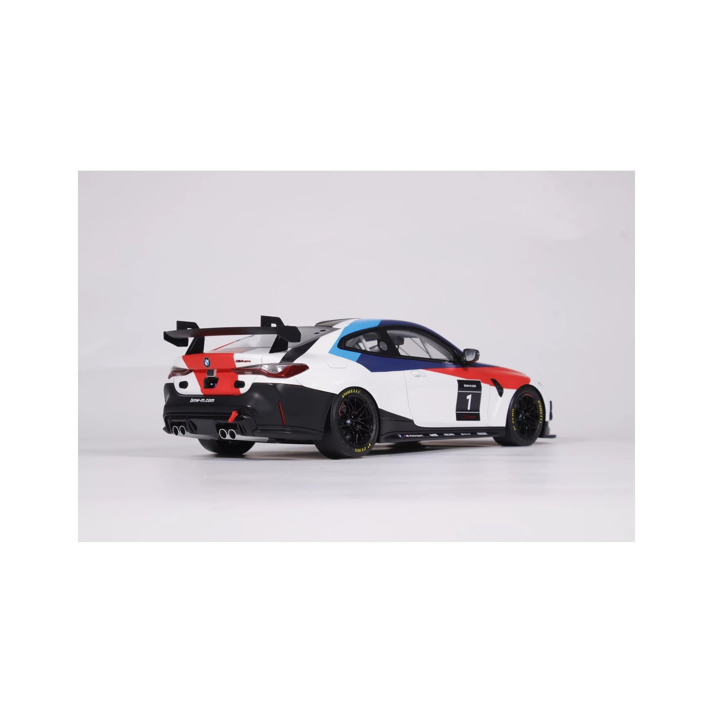 Otto 2022 BMW M4 GT4 No 1 Presentation Season 2022 1:18