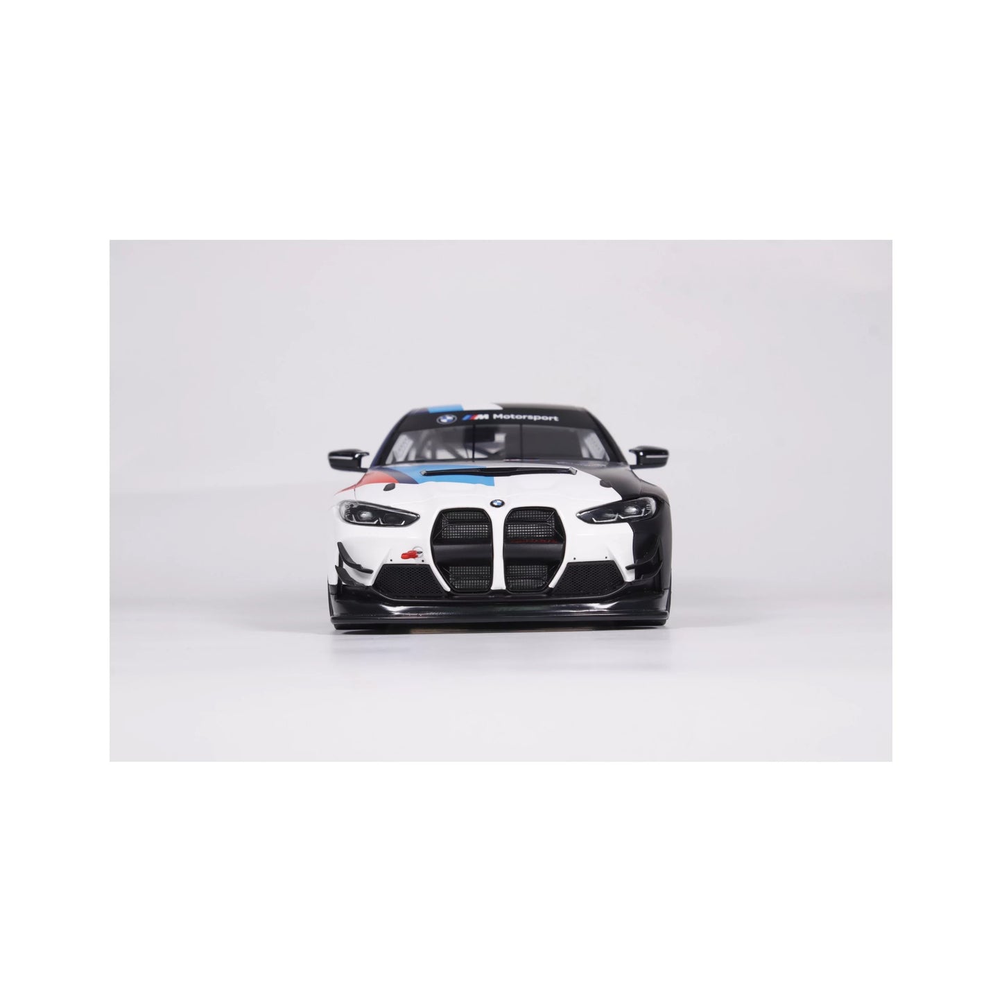 Otto 2022 BMW M4 GT4 No 1 Presentation Season 2022 1:18