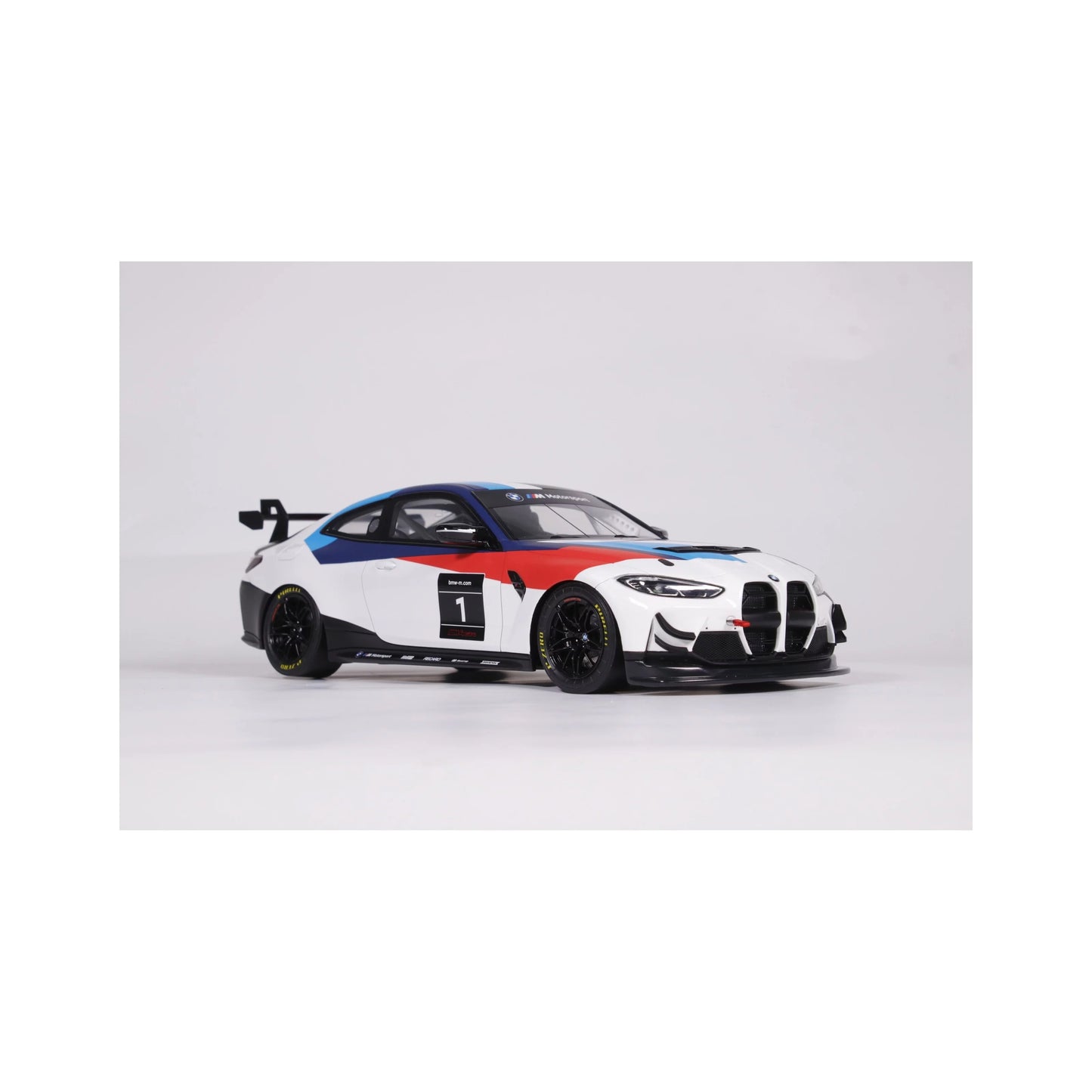 Otto 2022 BMW M4 GT4 No 1 Presentation Season 2022 1:18