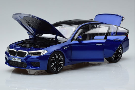 Minichamps 2018 BMW M5 (F90) Marina Bay Blue Metallic 1:18 DEALER EDITION