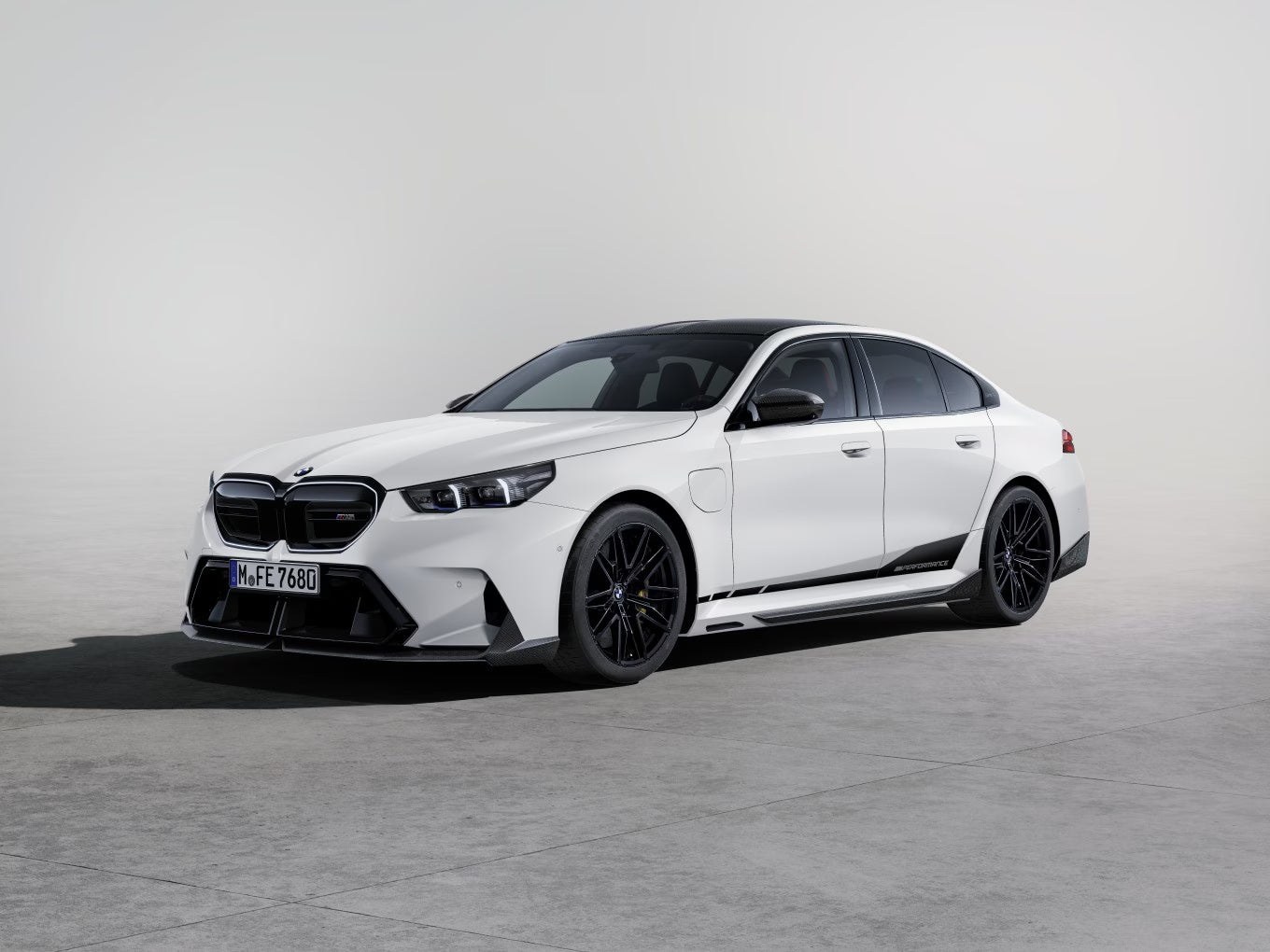 Minichamps 2024 BMW M5 (G90) Performance Parts Alpine White 1:18