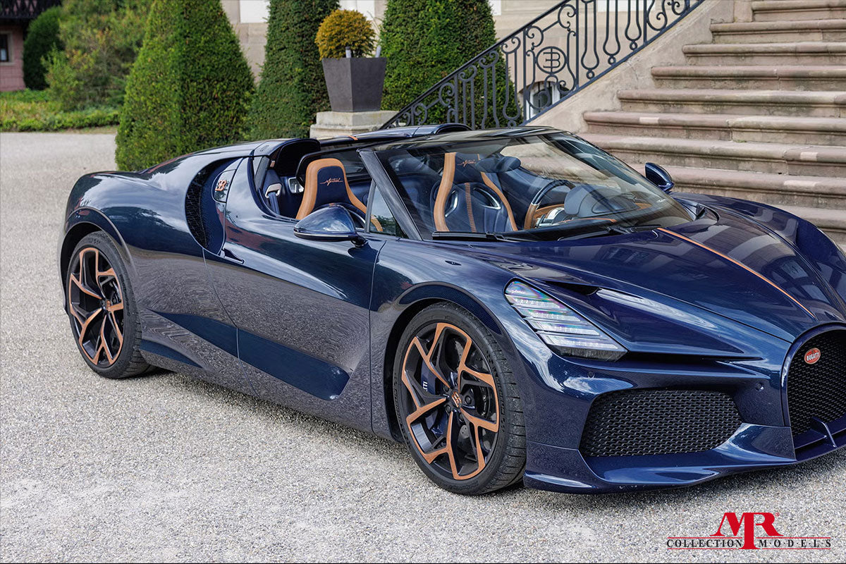 MR Models Bugatti W16 Mistral Carbon Blue 1:18 WITH DISPLAY