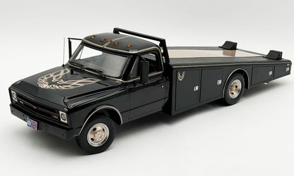 Acme 1967 Chevrolet C-30 Ramp Truck Bandit 1 Starlight Black 1:18