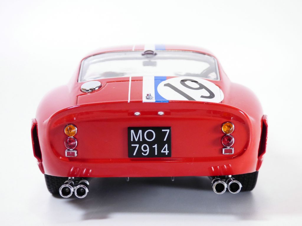 KK Scale 1962 Ferrari 250 GTO #19 24hr Le Mans 1962 Red 1:18
