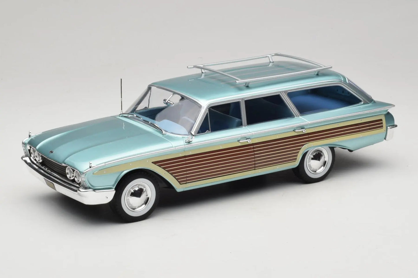 MCG 1960 Ford LTD Country Squire Blue Metallic & Woodgrain 1:18