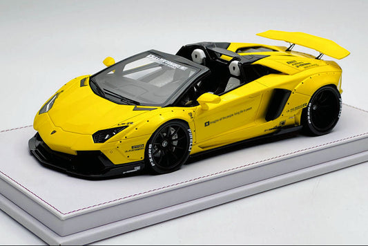 GL Model Lamborghini Aventador Roadster SVJ Lemon Yellow 1:18 WITH DISPLAY