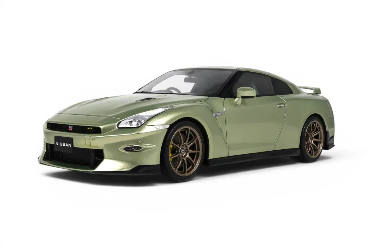 GT Spirit 2024 Nissan GT-R (R35) Skyline T-Spec Premium Edition Millenium Jade Green 1:18
