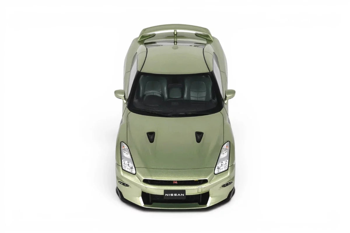 GT Spirit 2024 Nissan GT-R (R35) Skyline T-Spec Premium Edition Millenium Jade Green 1:18