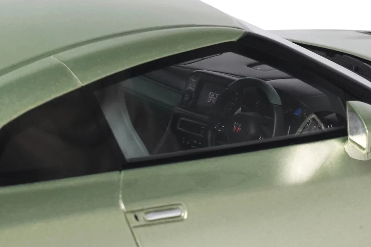 GT Spirit 2024 Nissan GT-R (R35) Skyline T-Spec Premium Edition Millenium Jade Green 1:18
