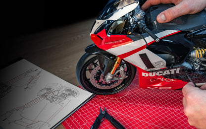 Pocher Ducati Panigale - V2 Superquadro Final Edition - 1:4 Kit