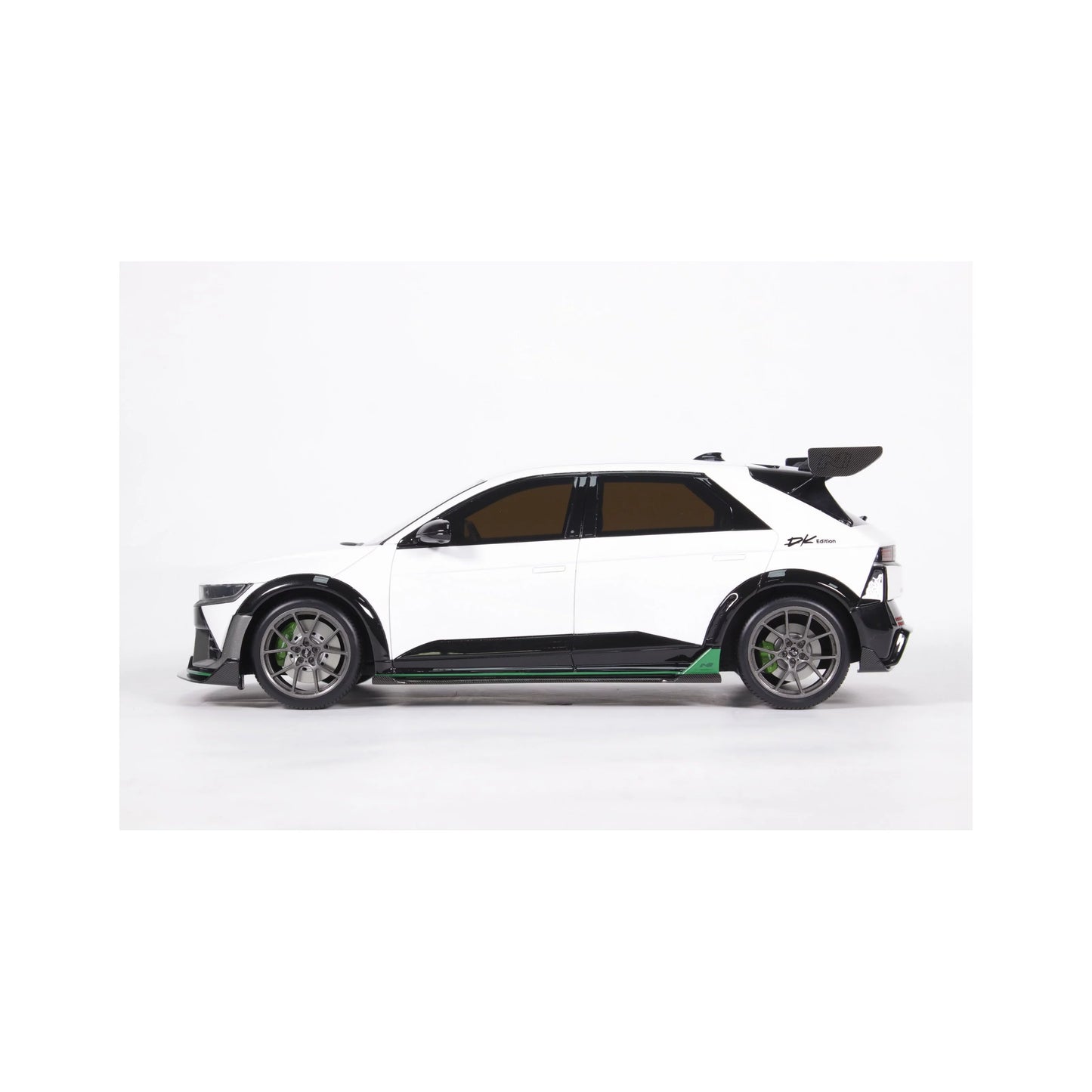 Otto 2025 Hyundai Ioniq 5 SN DK Edition Matte White 1:18