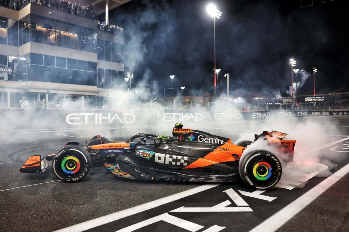 Minichamps Mclaren F1 Team MCL39 Orange L. Norris World Champion Abu Dhabi GP 2025 1:12