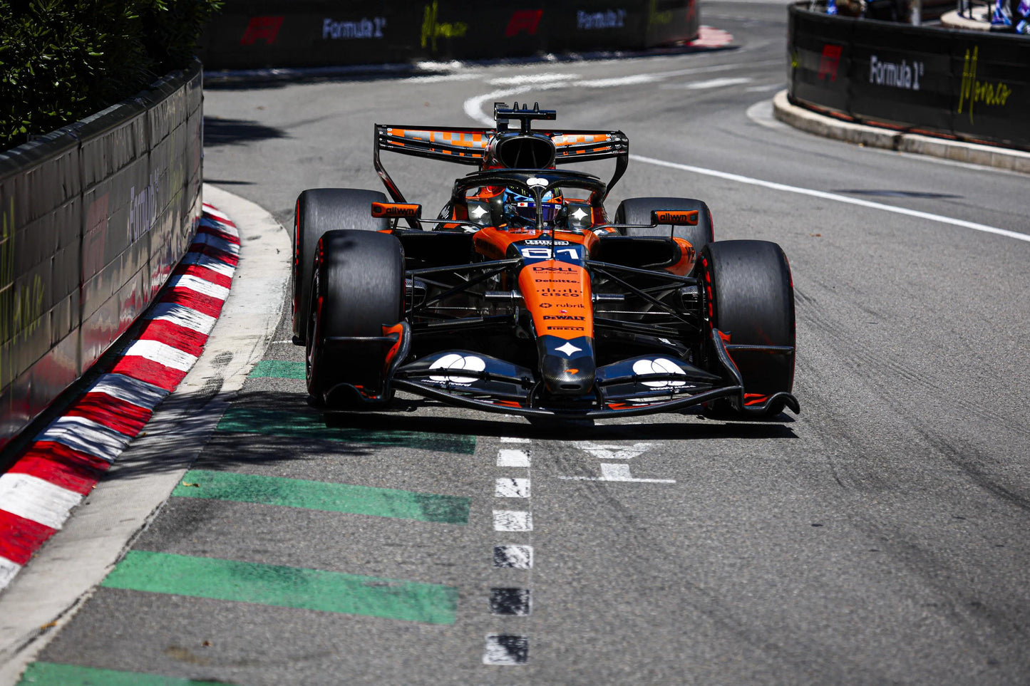 Minichamps Mclaren Mastercard F1 Team MCL40 #81 British Silverstone GP (Piastri) 2026 1:18