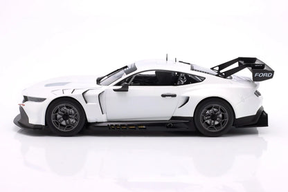 Ixo Ford Mustang GT3 Coyote Racing Spec Plain Body Version White 1:18