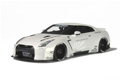 GT Spirit 2016 Nissan Skyline GT-R (R35) LB Performance White 1:18