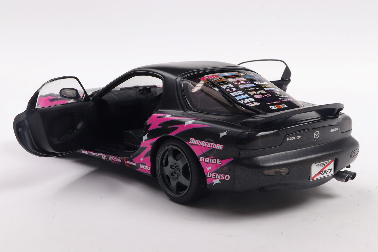 Solido 1999 Mazda RX7 FD3RS Itasha Works Black and Fuscia 1:18