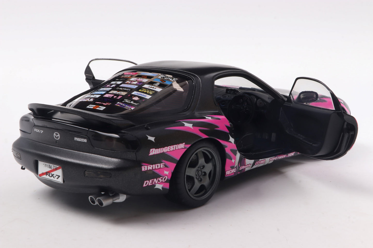 Solido 1999 Mazda RX7 FD3RS Itasha Works Black and Fuscia 1:18