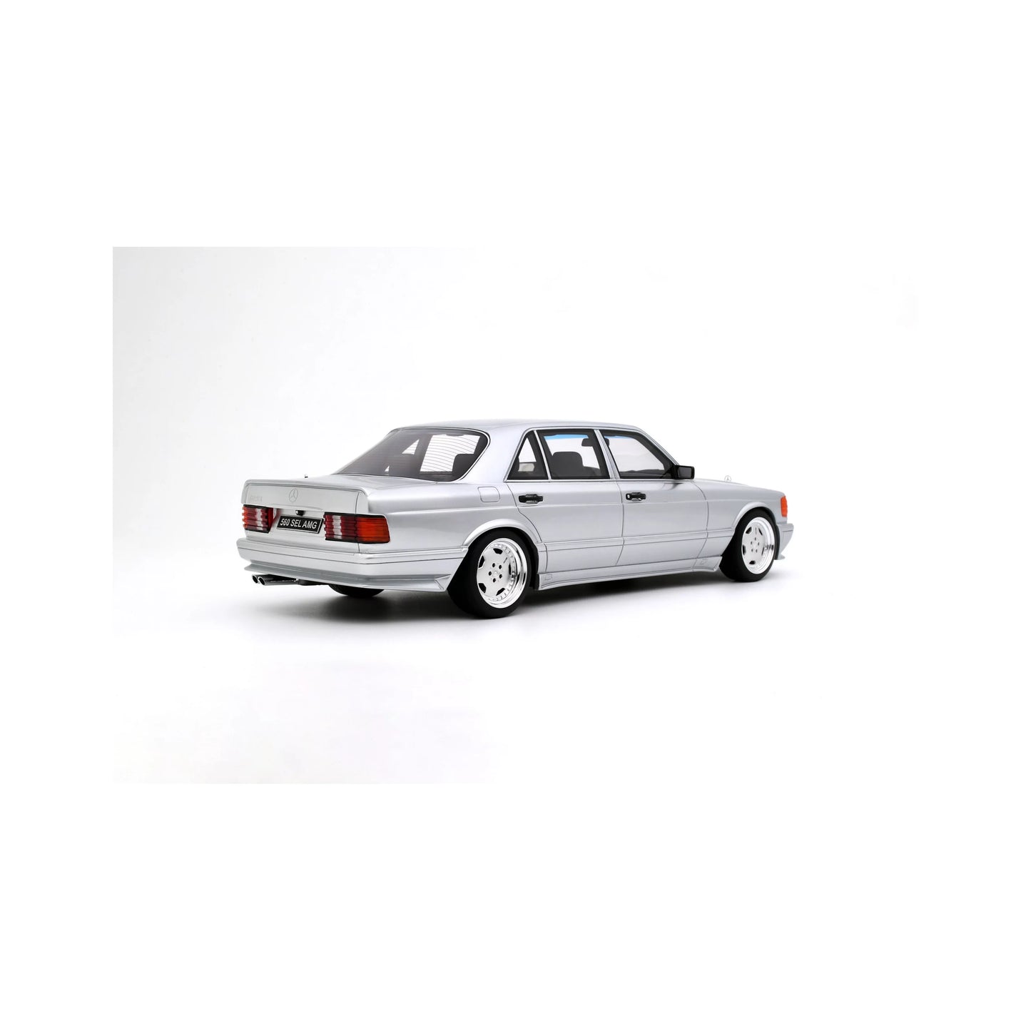 Otto 1989 Mercedes-Benz 560 6.0L SEL AMG W126 Brilliant Silver 1:18