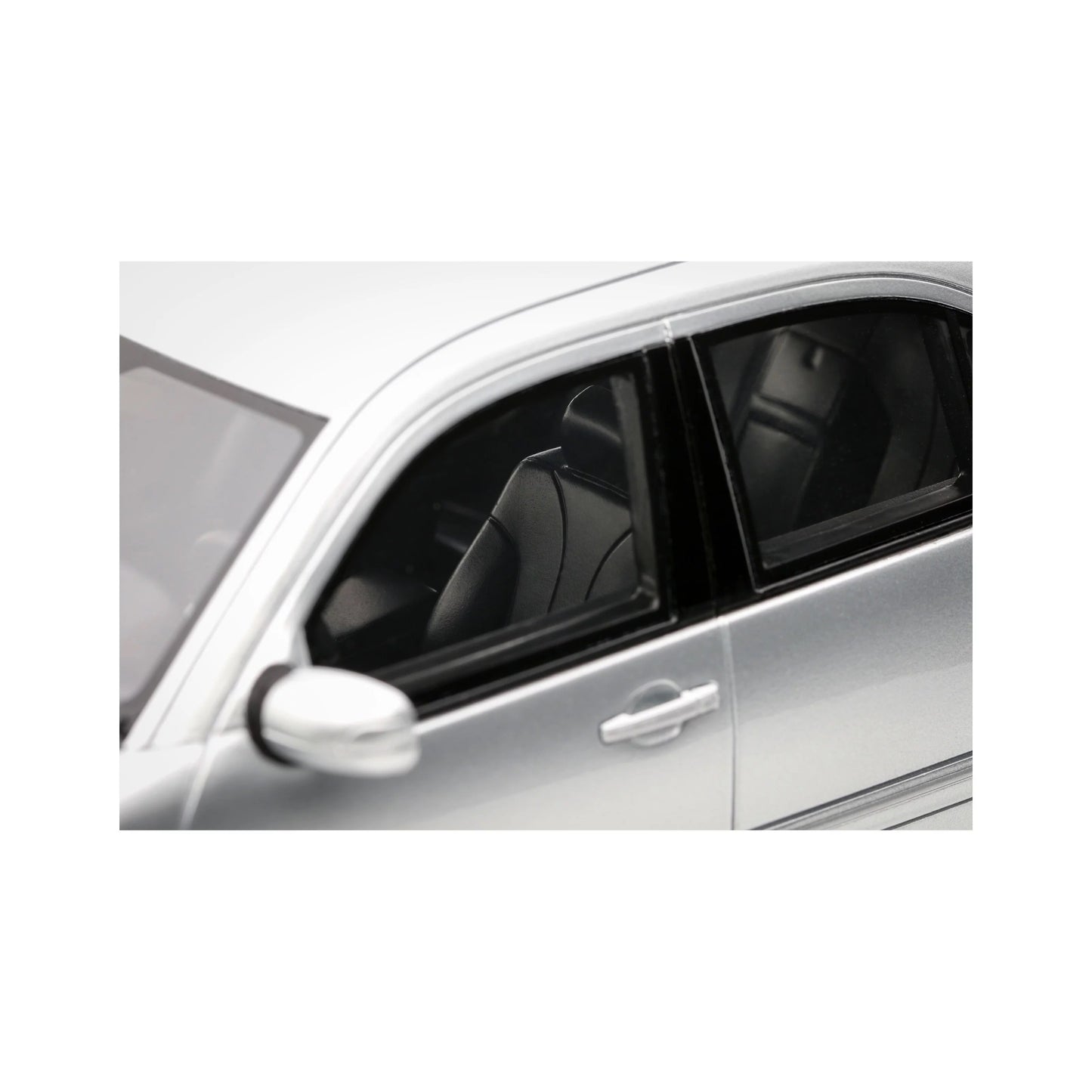 Otto 2001 Mercedes-Benz E55 AMG W210 Brilliant Silver 744 1:18