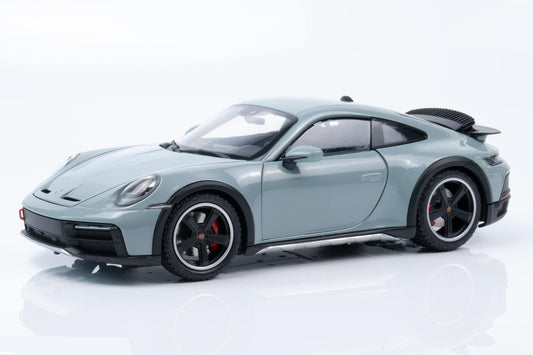 Minichamps 2022 Porsche 911 992 Dakar Green Metallic 1:18