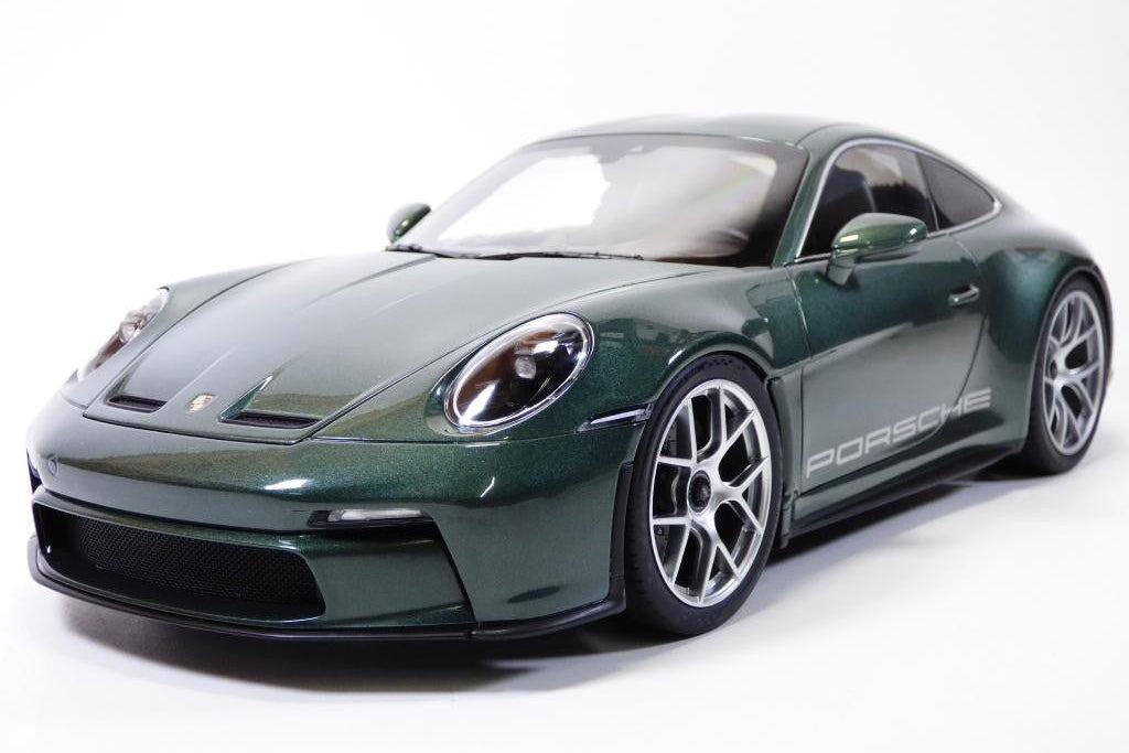 Norev 2023 Porsche 911 992 S/T Malachite Green Metallic 1:12