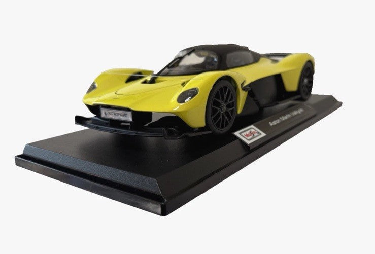 Maisto 2022 Aston Martin Valkyrie Cosmopolitan Yellow 1:18 – STM
