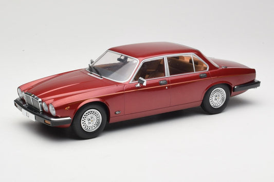 MCG 1979 Jaguar XJ SIII Red 1:18