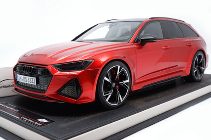Motorhelix 2021 Audi RS6 Avant C8 Tango Red 1:12 WITH DISPLAY
