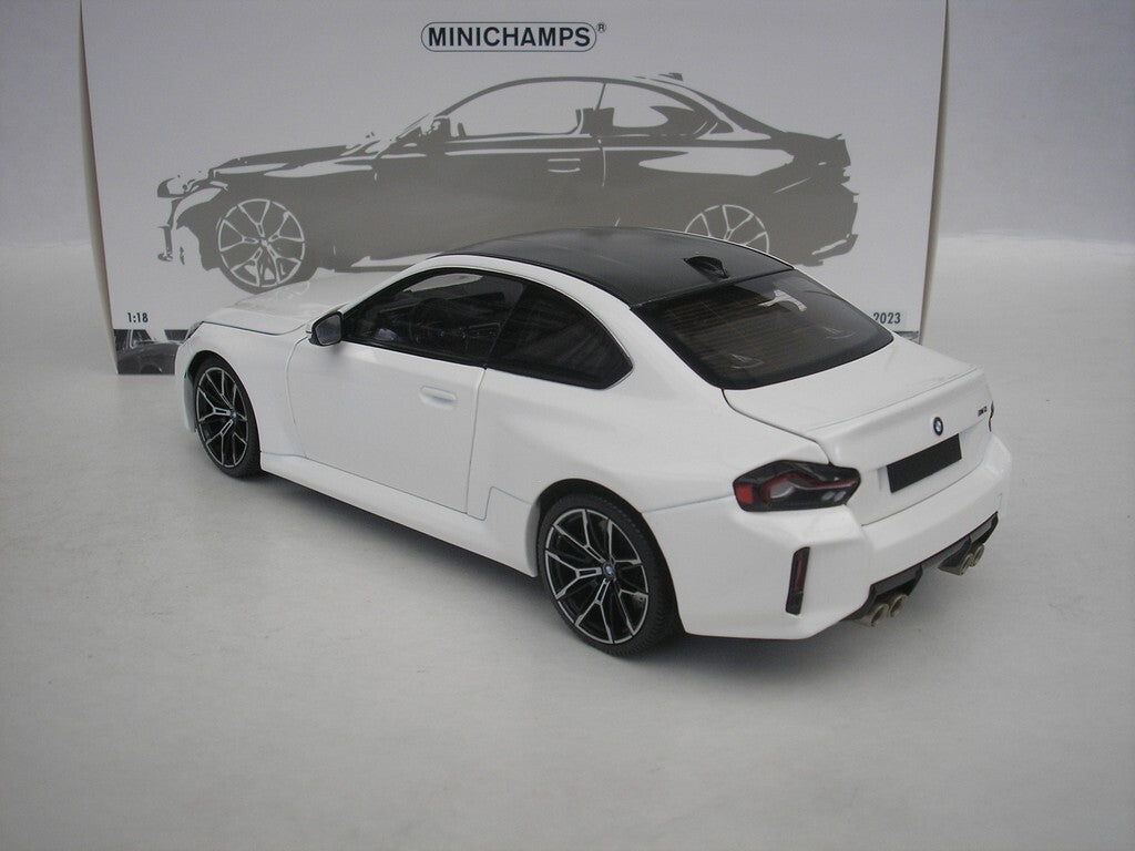 Minichamps 2023 BMW M2 (G87) White 1:18
