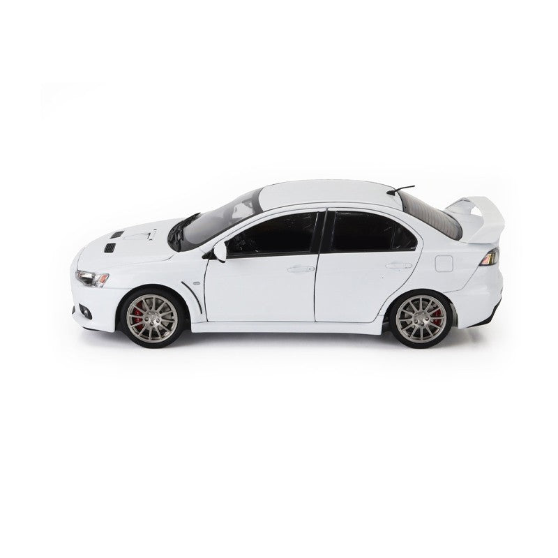 Sun-Star 2007 Mitsubishi Lancer Evolution X FQ400 White Metallic 1:18