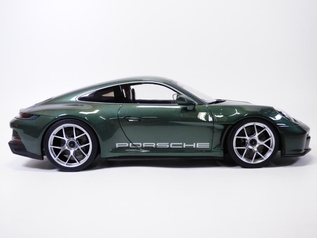 Norev 2023 Porsche 911 992 S/T Malachite Green Metallic 1:12