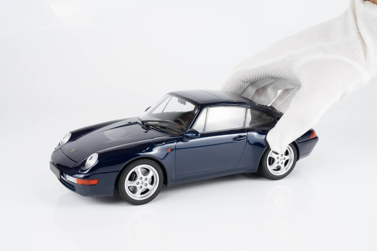 Minichamps 1995 Porsche 911 (993) Carrera Coupe Dark Blue Metallic 1:18