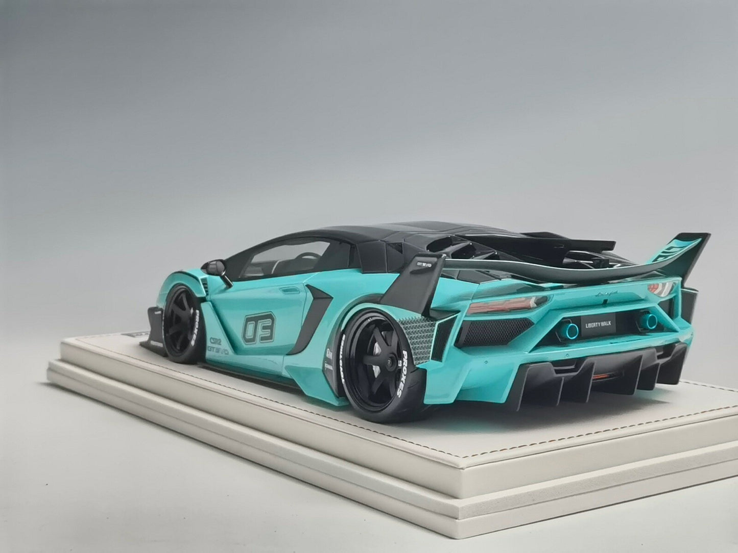 Ivy Merit Lamborghini Aventador GT Evo LB Silhouette Works Tiffany Blue 1:18 WITH DISPLAY