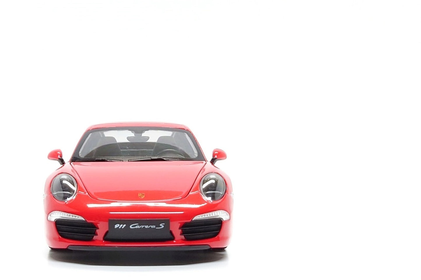 Welly 2013 Porsche 911 991 Carrera S Coupe Guards Red 1:18