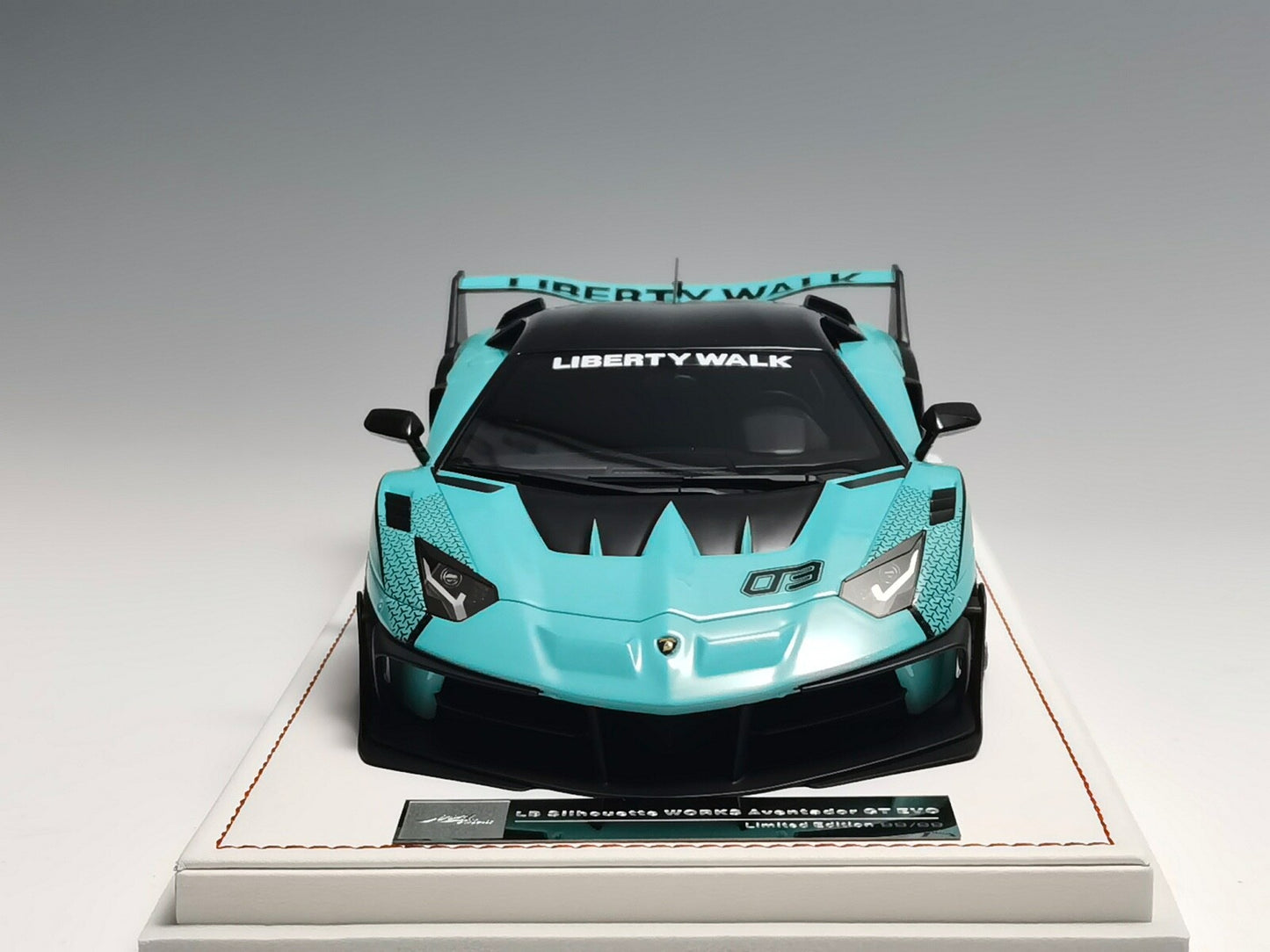 Ivy Merit Lamborghini Aventador GT Evo LB Silhouette Works Tiffany Blue 1:18 WITH DISPLAY