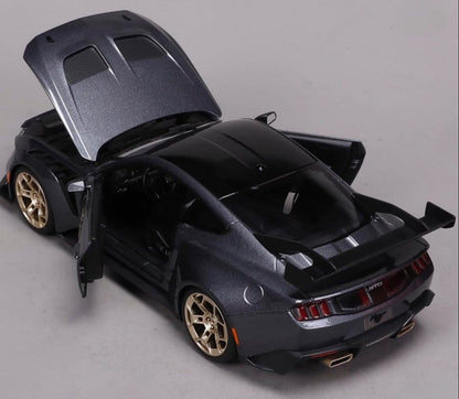 Maisto 2024 Ford USA Mustang GTD 5.2L V8 Coupe Grey 1:18