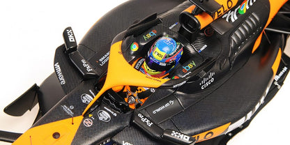 Minichamps Mclaren F1 Team MCL38 Orange O. Piastri Emilia Romagna GP 2024 1:18