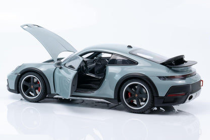 Minichamps 2022 Porsche 911 992 Dakar Green Metallic 1:18