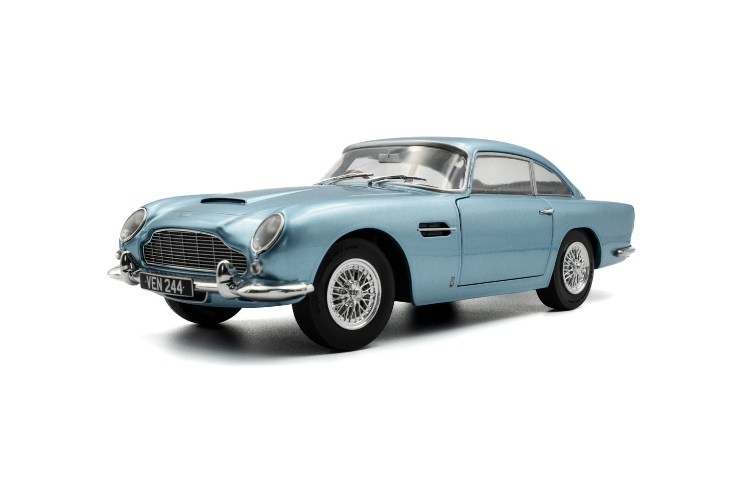 Solido 1964 Aston Martin DB5 Caribbean Blue Metallic 1:18