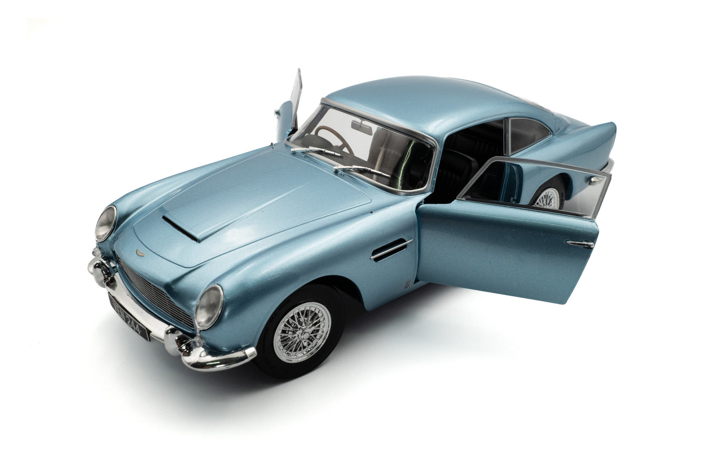 Solido 1964 Aston Martin DB5 Caribbean Blue Metallic 1:18