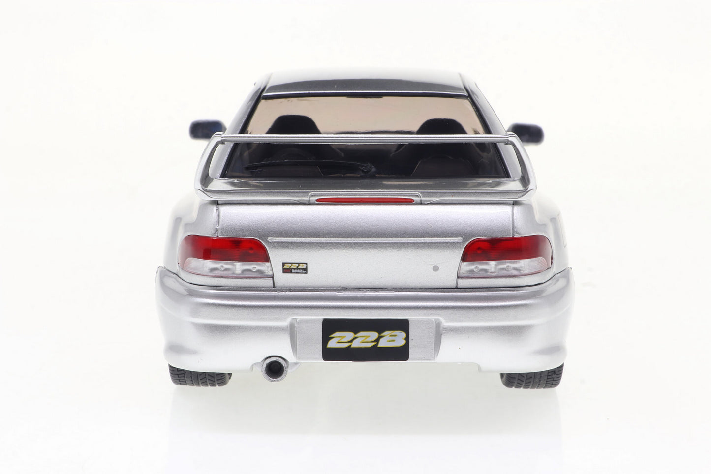 Solido 1998 Subaru Impreza 22B Silver 1:18