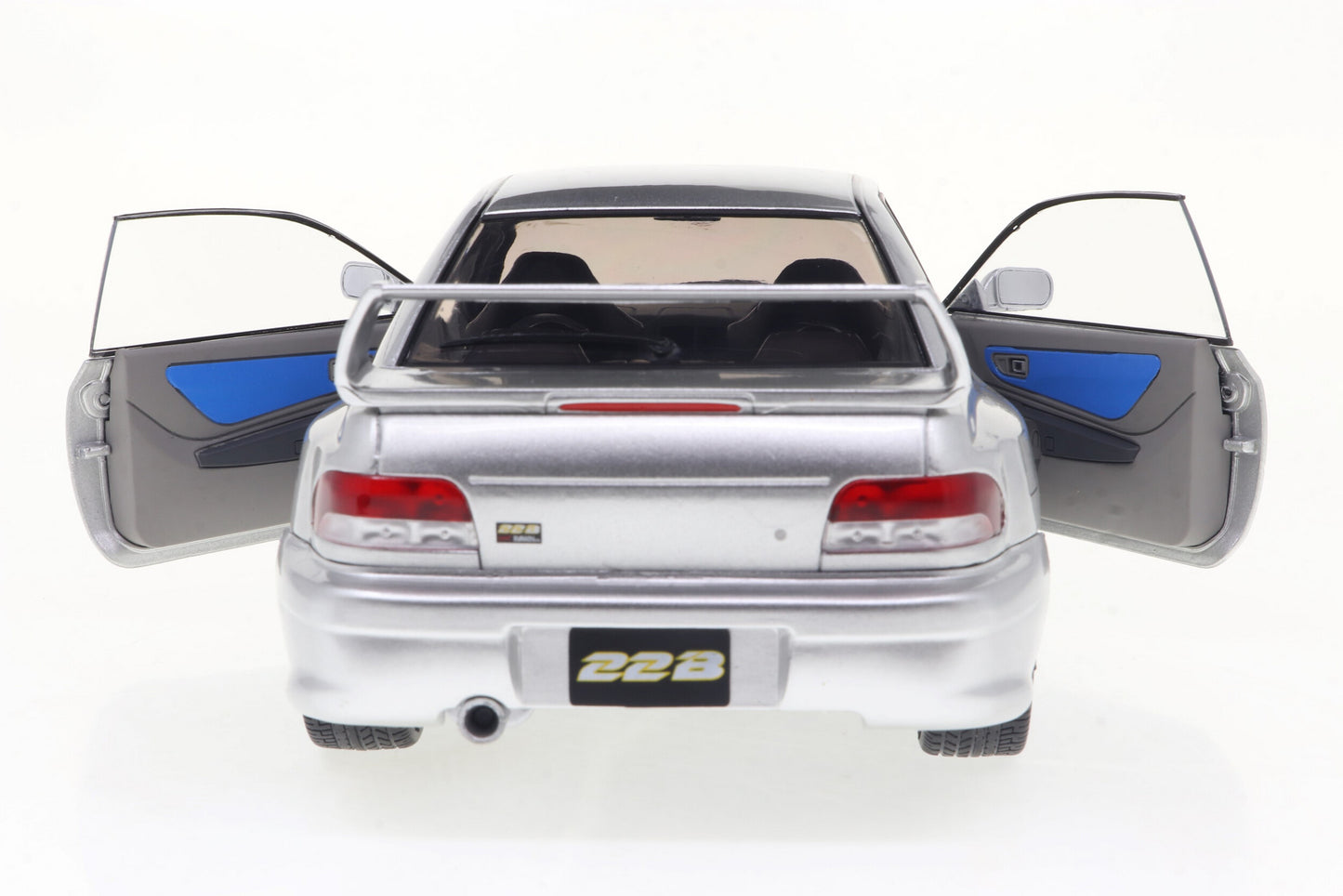 Solido 1998 Subaru Impreza 22B Silver 1:18