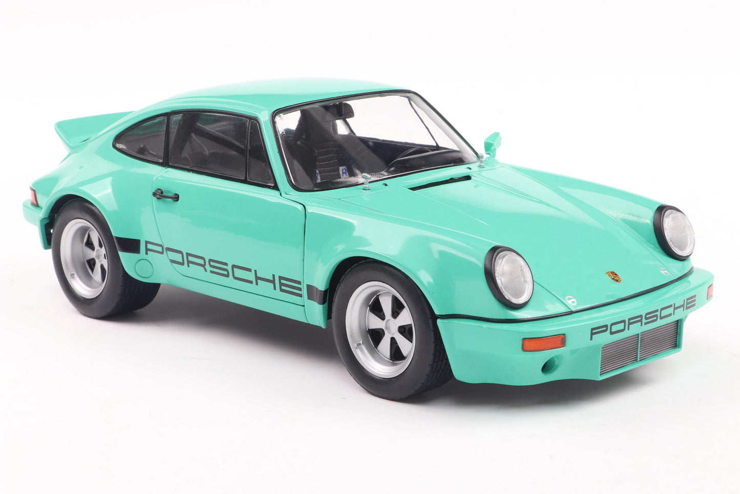 Solido 1974 Porsche 911 RS 3.0L Coupe IROC Daytona Green 1:18