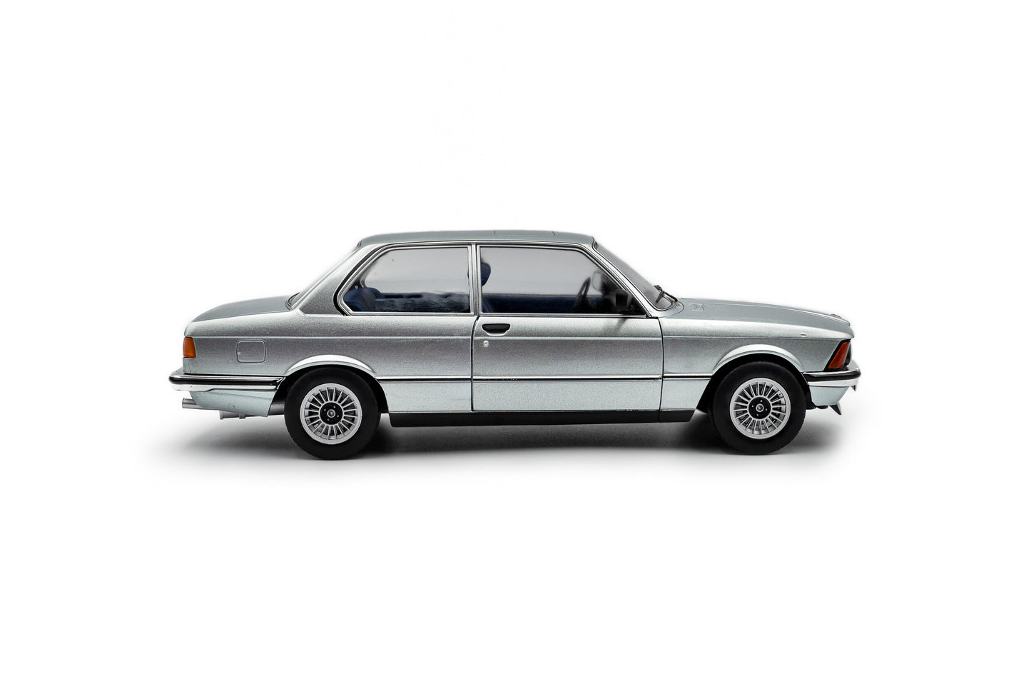 Solido 1980 BMW 323i (E21) Silver Blue Metallic 1:18