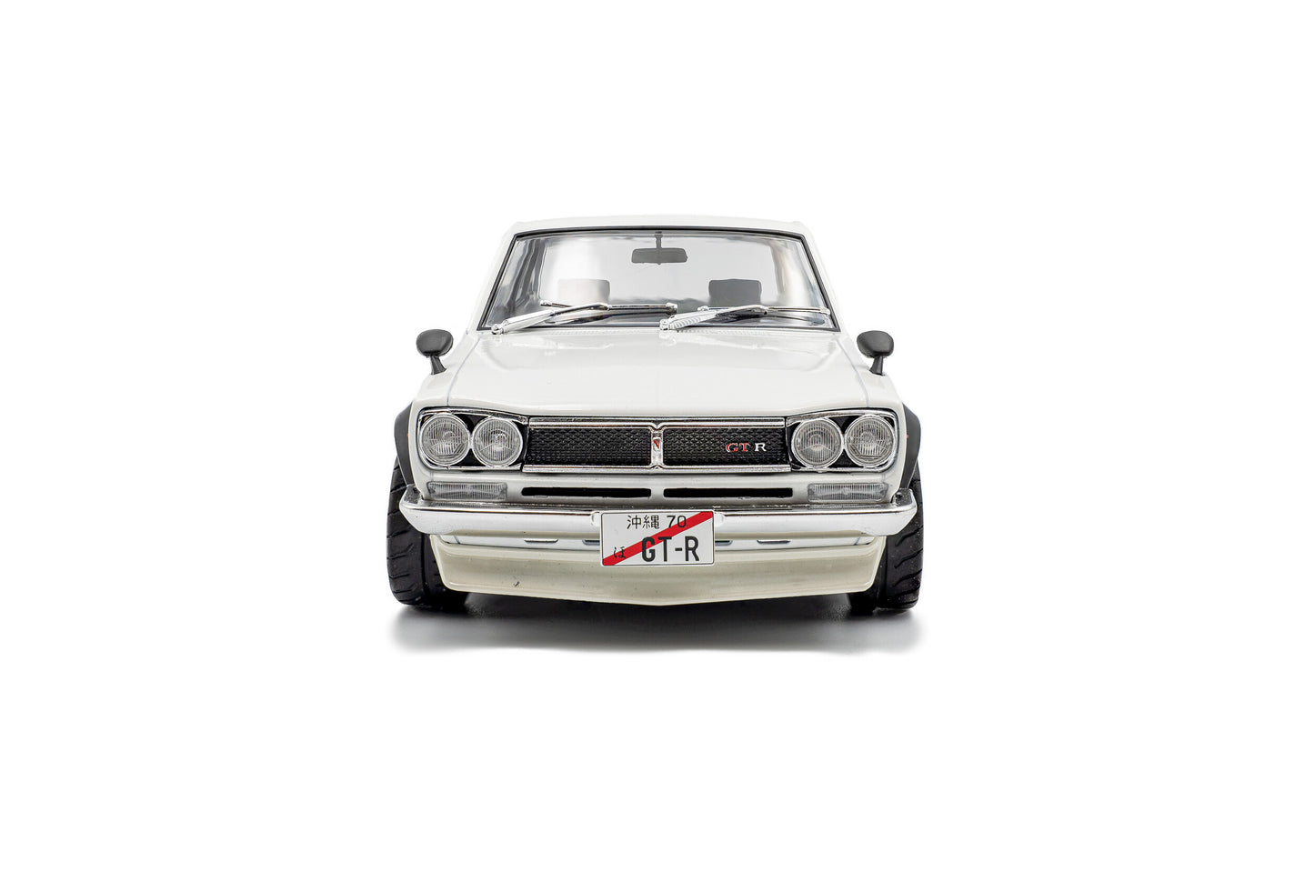 Solido 1970 Nissan Skyline (C10) Hakosuka White 1:18